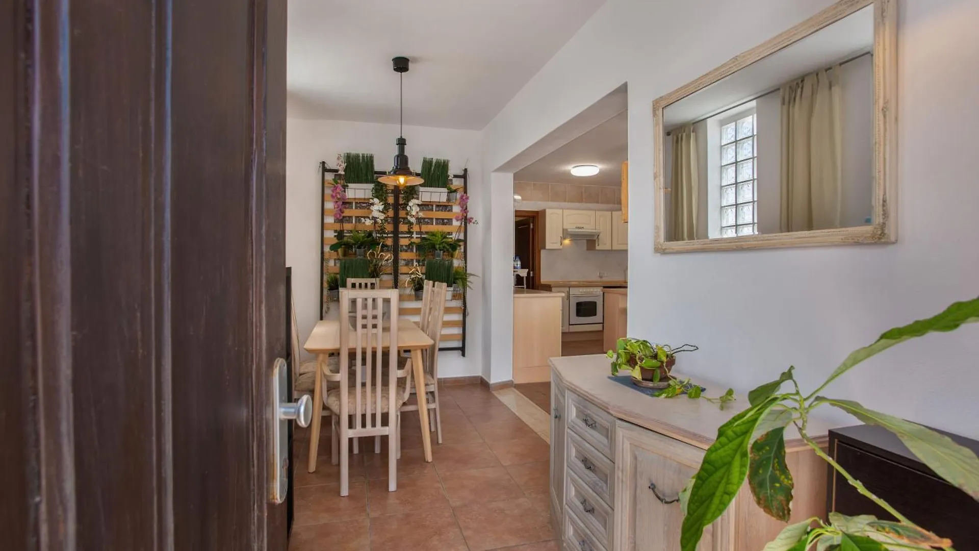 Casa Queen Ovetus Planta Baja 科斯塔特吉塞
